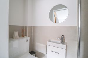 En-Suite- click for photo gallery